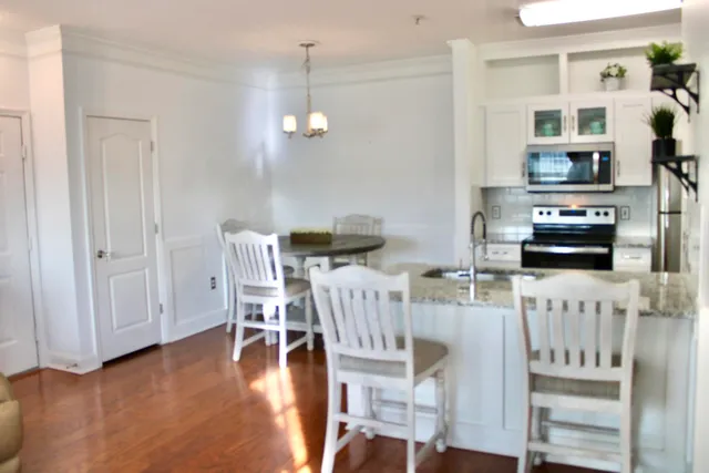 $297,000 | 1300 Park W Boulevard, Unit 1010, Mount Pleasant, SC 29466