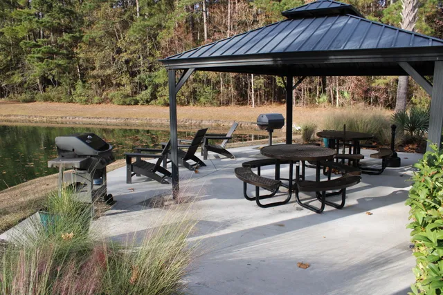 $297,000 | 1300 Park W Boulevard, Unit 1010, Mount Pleasant, SC 29466