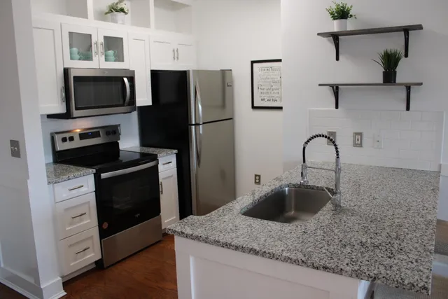 $297,000 | 1300 Park W Boulevard, Unit 1010, Mount Pleasant, SC 29466