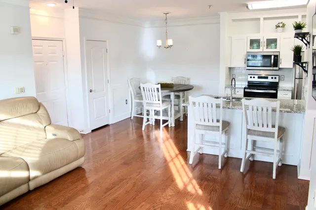 $297,000 | 1300 Park W Boulevard, Unit 1010, Mount Pleasant, SC 29466