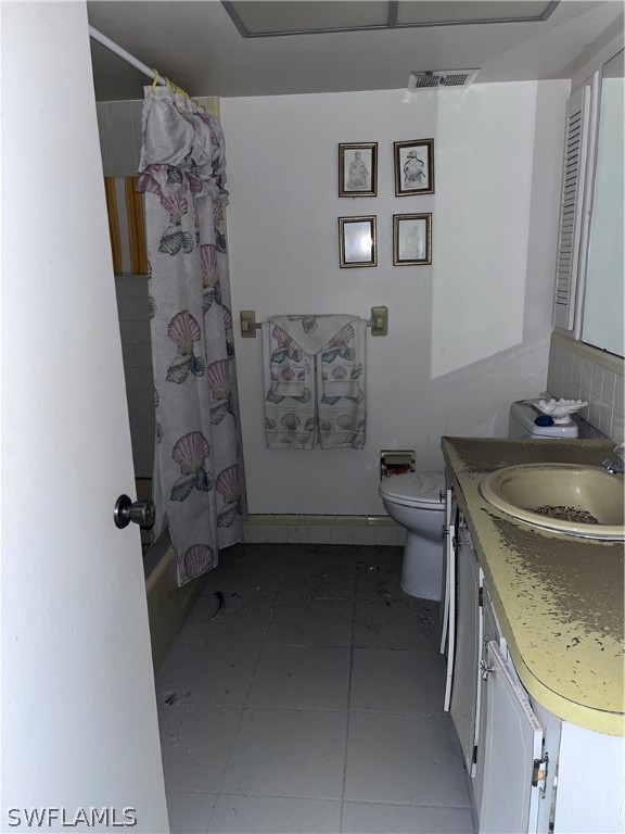1047 Sand Castle Road Sanibel, FL 33957 - Photo 9 of 23 Gallery Image 9