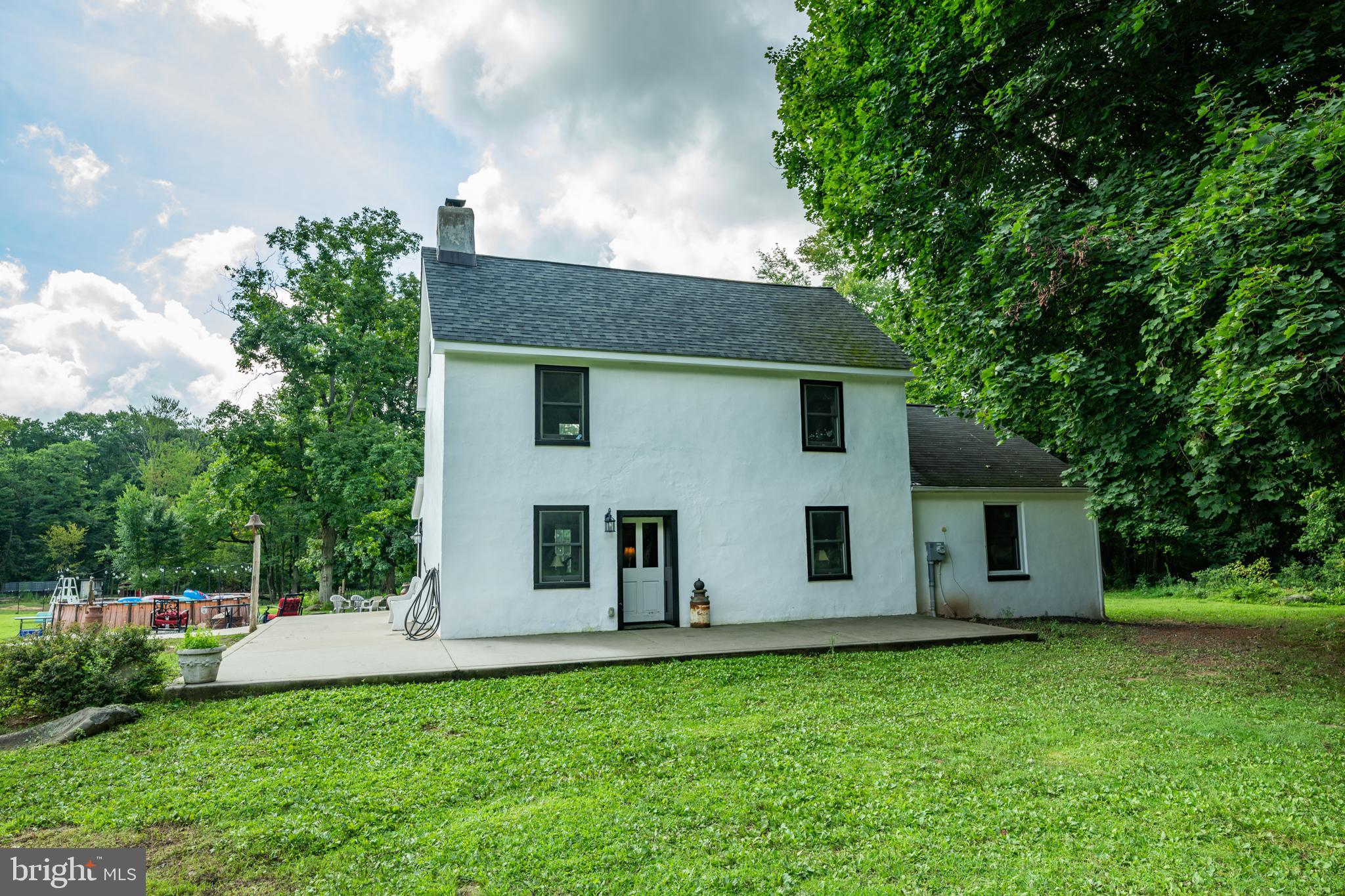 1328 Cobbler Road Quakertown, PA 18951 - Photo 2 of 29 Gallery Image 2