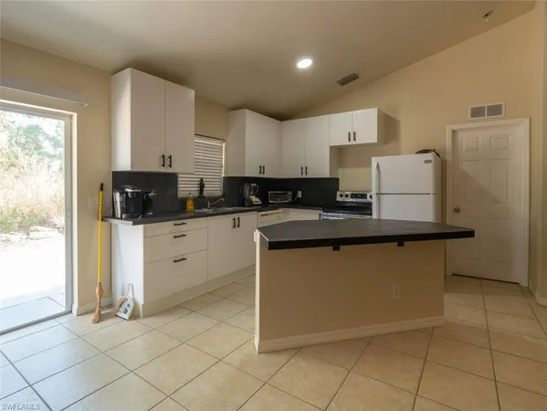 $619,000 | 17383-17395 Cleveland Drive, Fort Myers, FL 33967