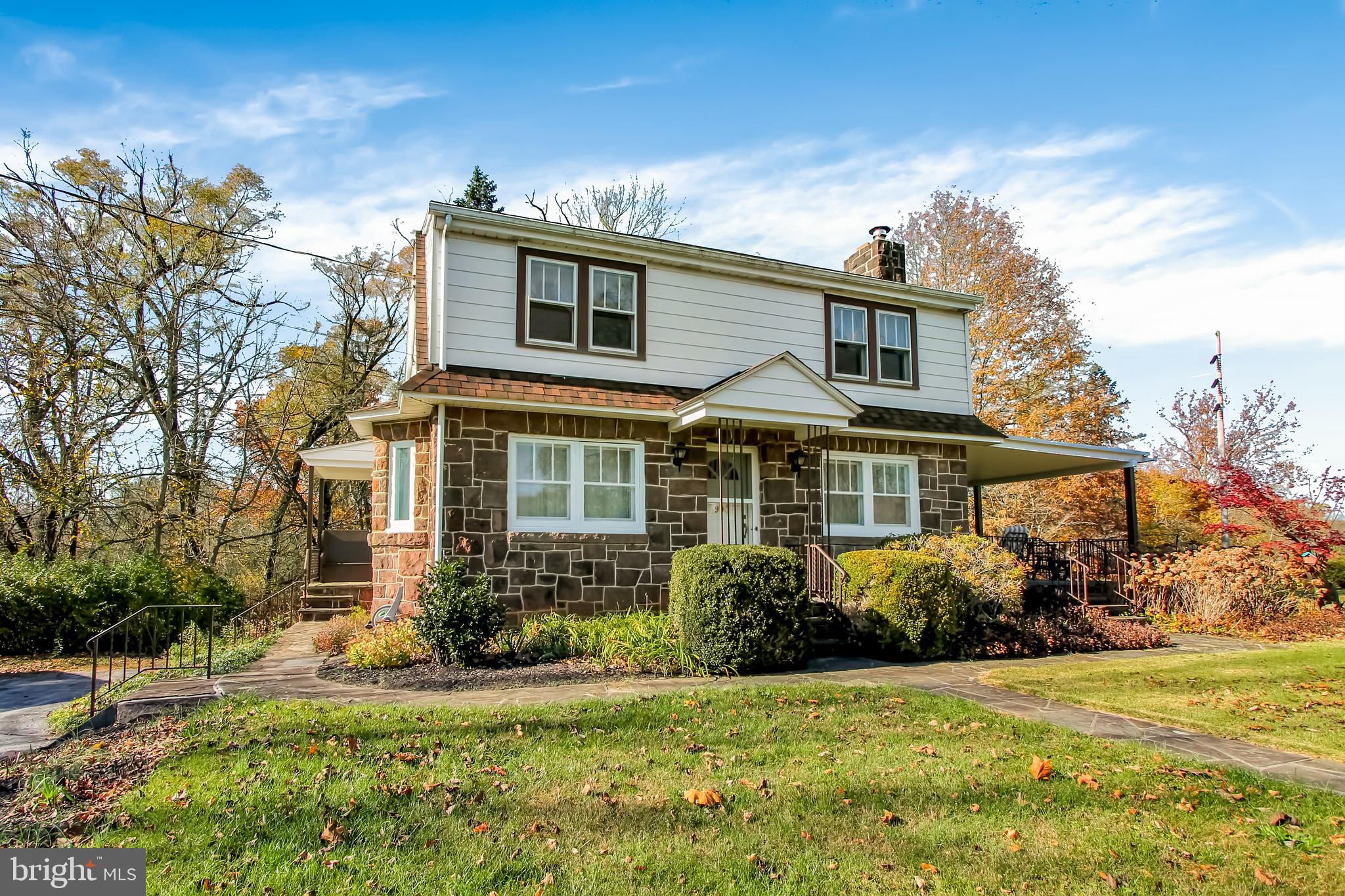 990 Lincoln Road Birdsboro, PA 19508 - Photo 2 of 28 Gallery Image 2