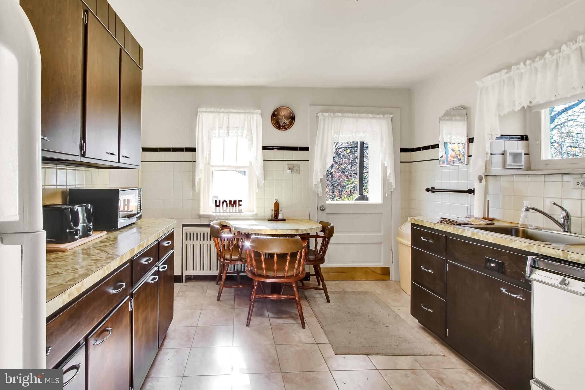 990 Lincoln Road Birdsboro, PA 19508 - Photo 10 of 28 Gallery Image 10