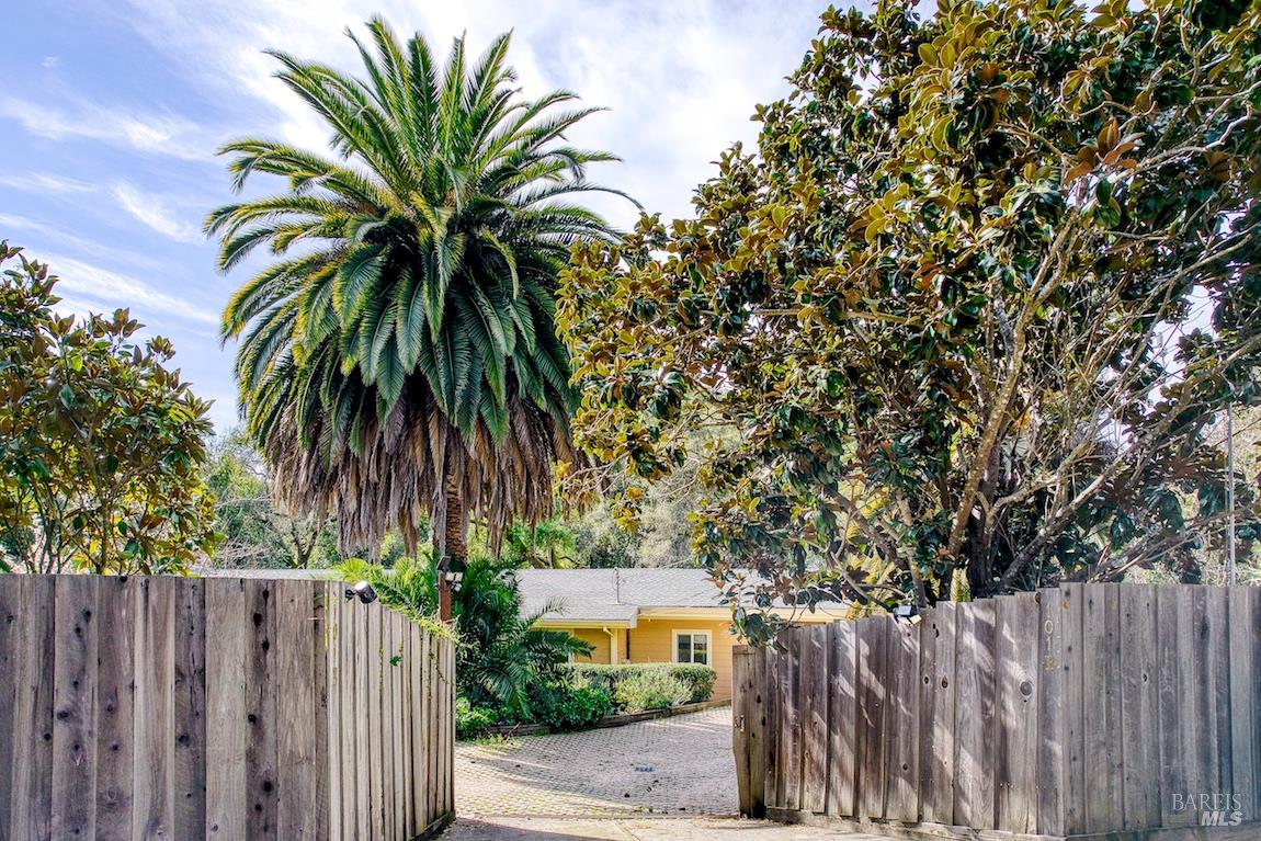 101 H Lane Novato, CA 94945 - Photo 2 of 85