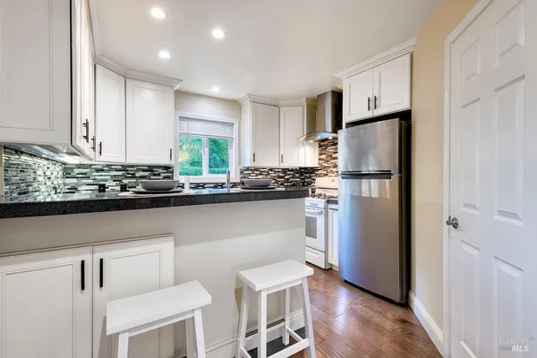 $1,595,000 | 101 H Lane, Novato, CA 94945