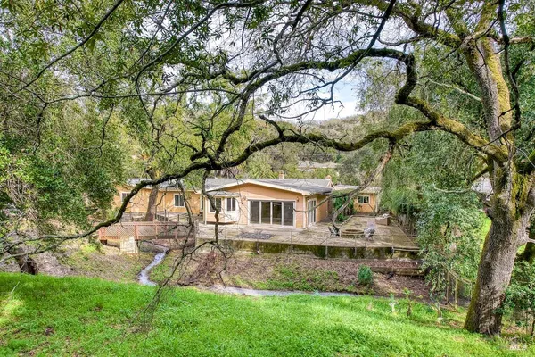$1,595,000 | 101 H Lane, Novato, CA 94945
