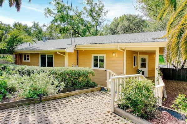 $1,595,000 | 101 H Lane, Novato, CA 94945