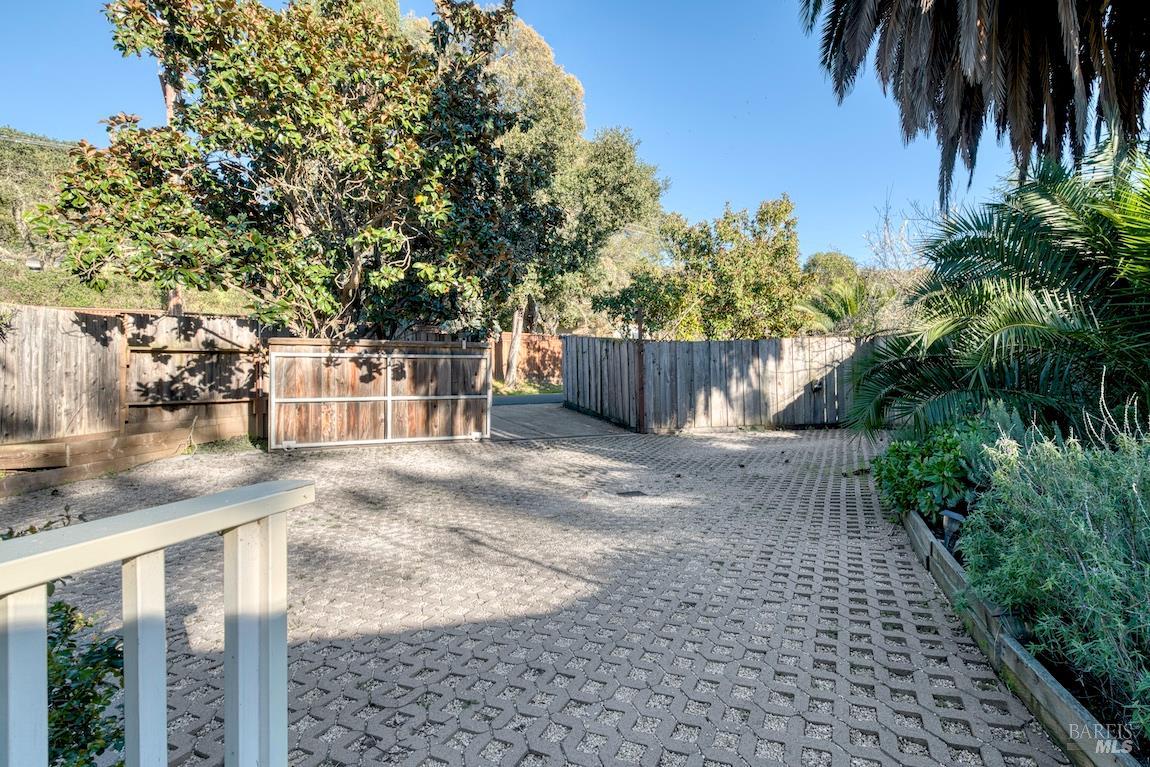 101 H Lane Novato, CA 94945 - Photo 6 of 85