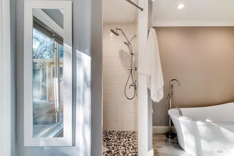 $1,595,000 | 101 H Lane, Novato, CA 94945