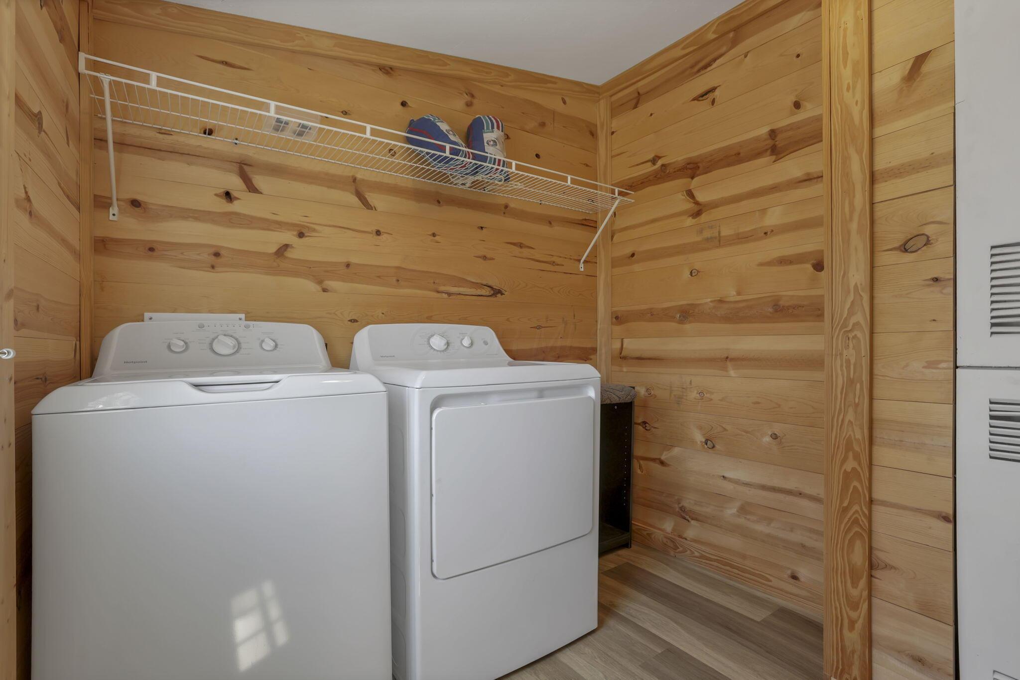 18682 Griffith Road Logan, OH 43138 - Photo 26 of 44 washer/dryer included!