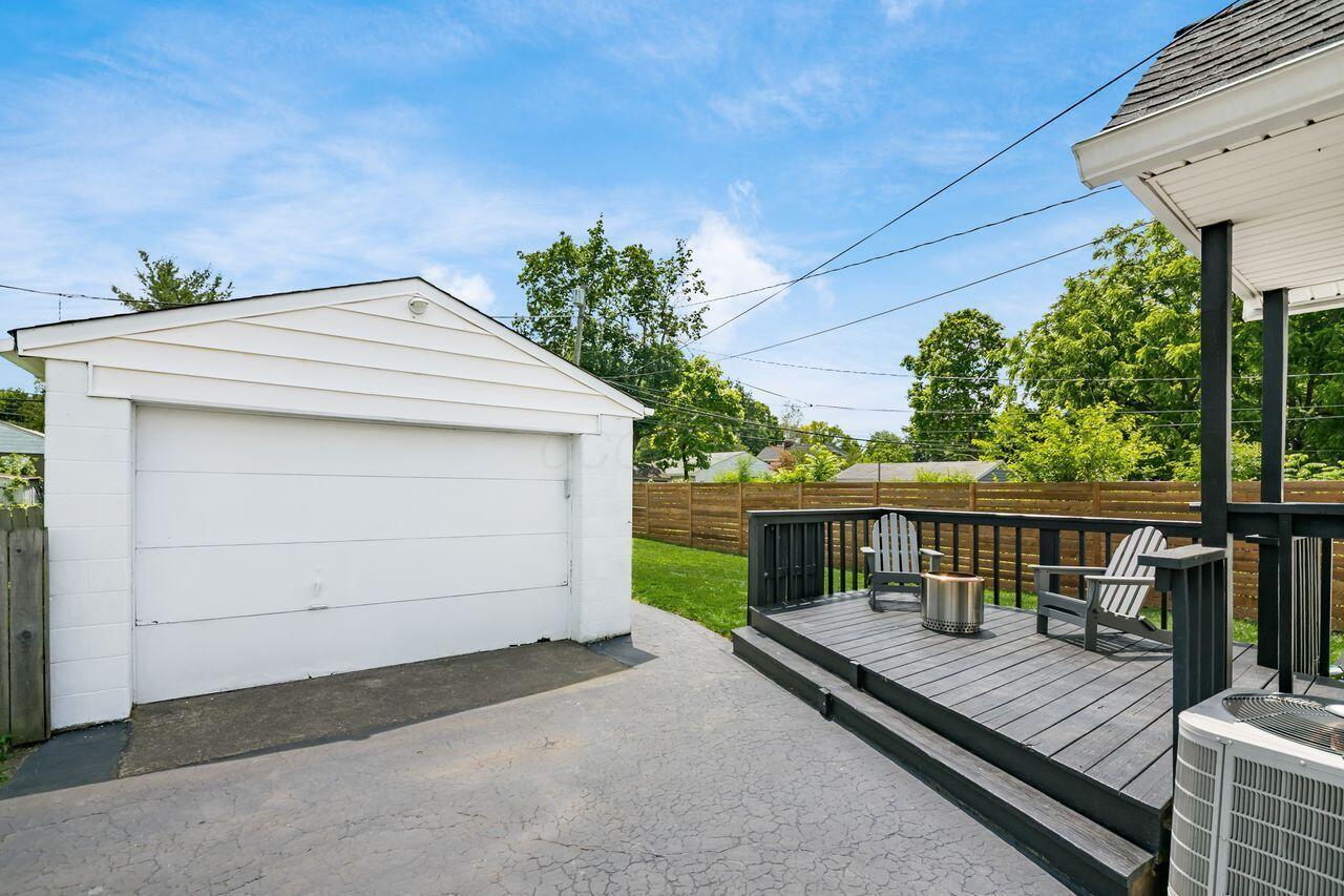 323 Chase Road Columbus, OH 43214 - Photo 34 of 39