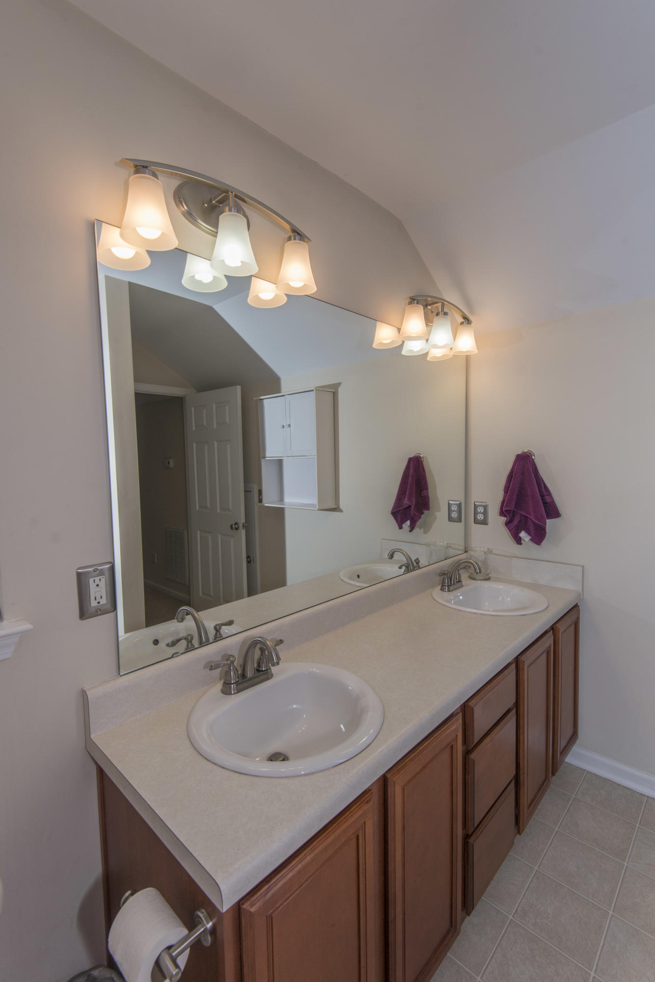 213 Island Green Road Goose Creek, SC 29445 - Photo 21 of 42 Master Bathroom