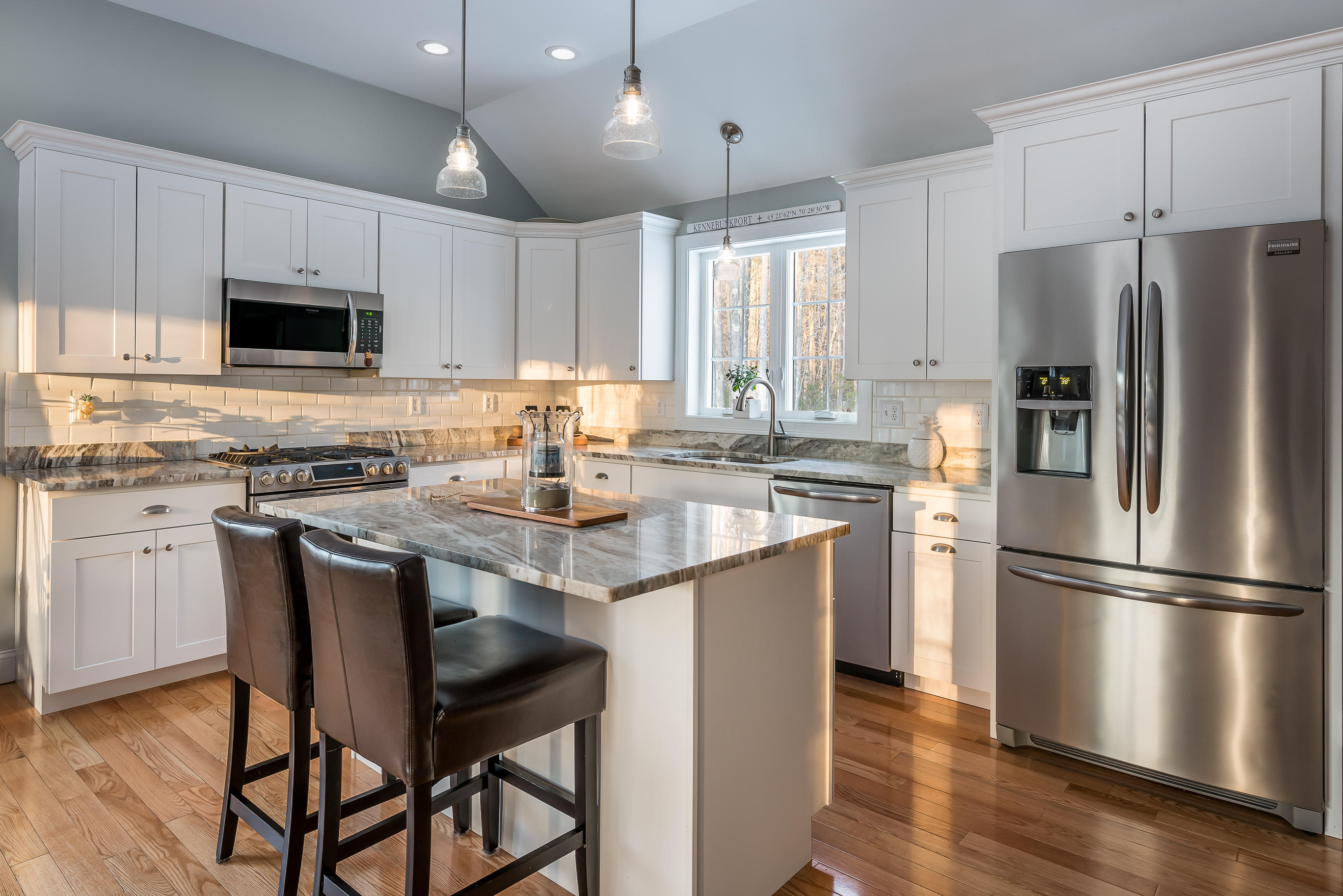 69 Oak Ridge Road Kennebunkport, ME 04046 - Photo 4 of 26 Kitchen 2