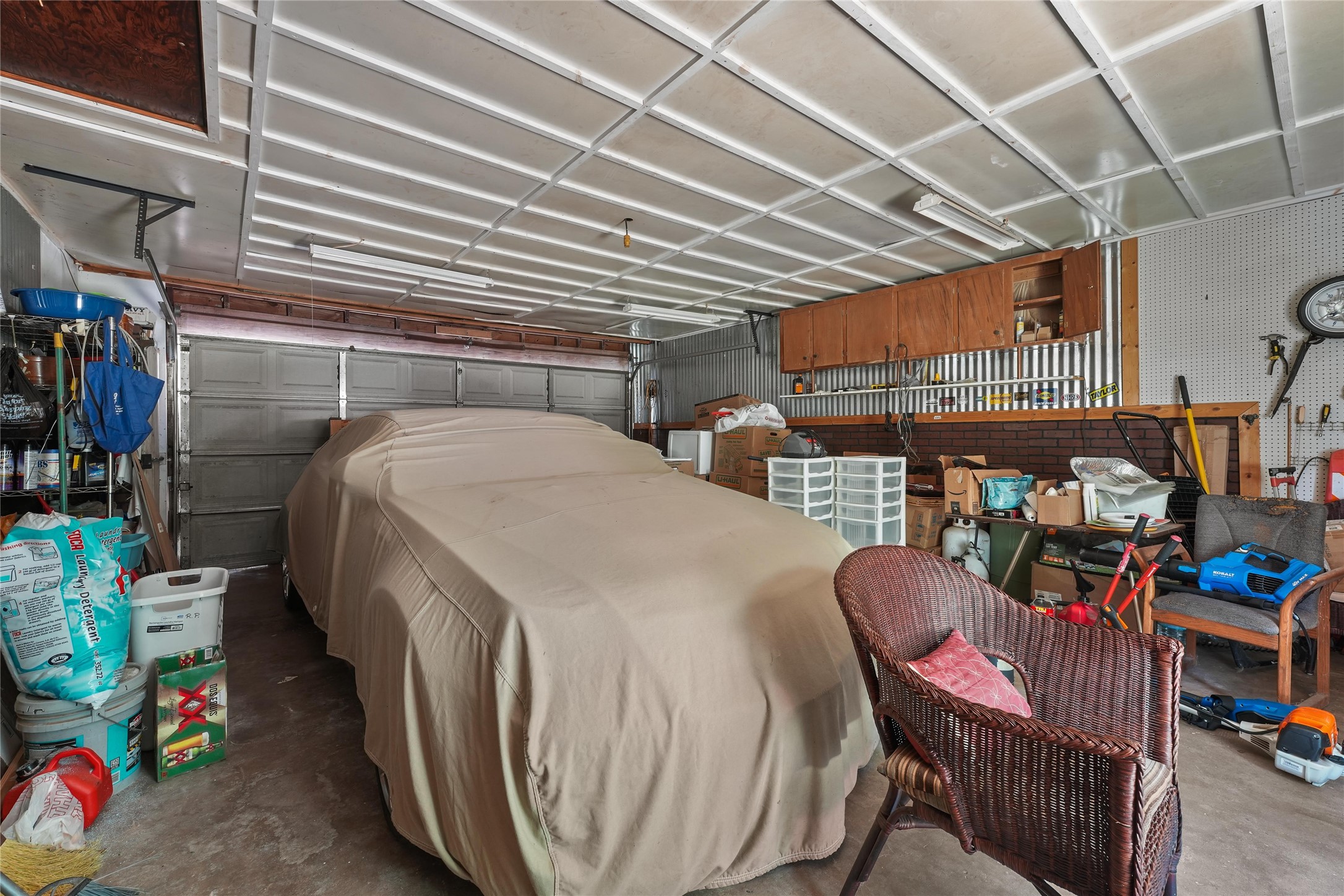 2702 Mckinney Road Baytown, TX 77520 - Photo 15 of 22 a utility room with dryer and washer
