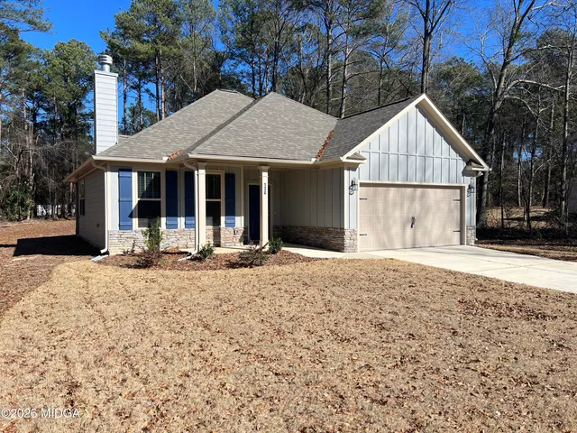 $1,900 | 134 Country World Drive, Macon, GA 31211