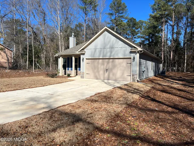 $1,900 | 134 Country World Drive, Macon, GA 31211