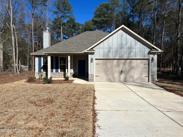 $1,900 | 134 Country World Drive, Macon, GA 31211