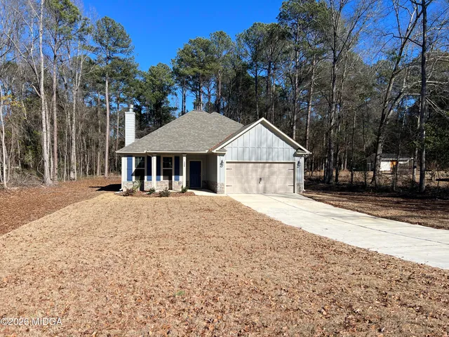 $1,900 | 134 Country World Drive, Macon, GA 31211