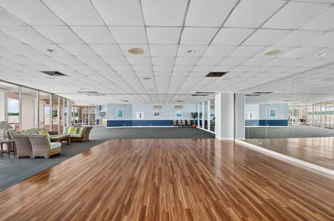 $535,000 | 130 Lakeshore Drive, Unit 323, North Palm Beach, FL 33408