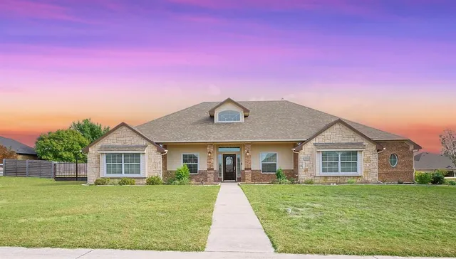 $498,900 | 209 Clear Fork Trail, Rhome, TX 76078