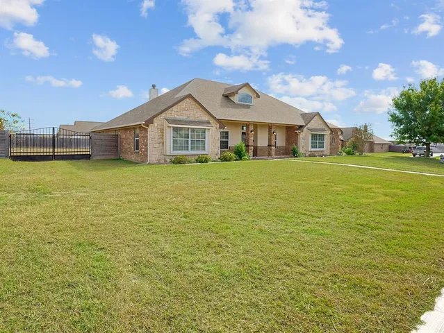 $498,900 | 209 Clear Fork Trail, Rhome, TX 76078