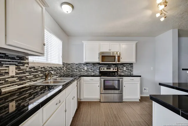 $1,700 | 265 Hinge Path, Cibolo, TX 78108