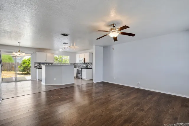 $1,700 | 265 Hinge Path, Cibolo, TX 78108