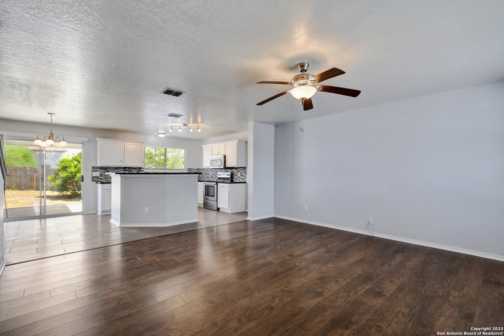 265 Hinge Path Cibolo, TX 78108 - Photo 4 of 25