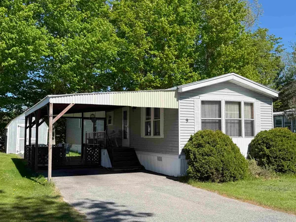 $114,900 | 9 Paradise Street, Gorham, NH 03581