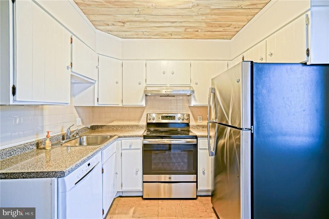 23 Pilot Point, Unit 23 Lewes, DE 19958 - Photo 13 of 36 Gallery Image 13