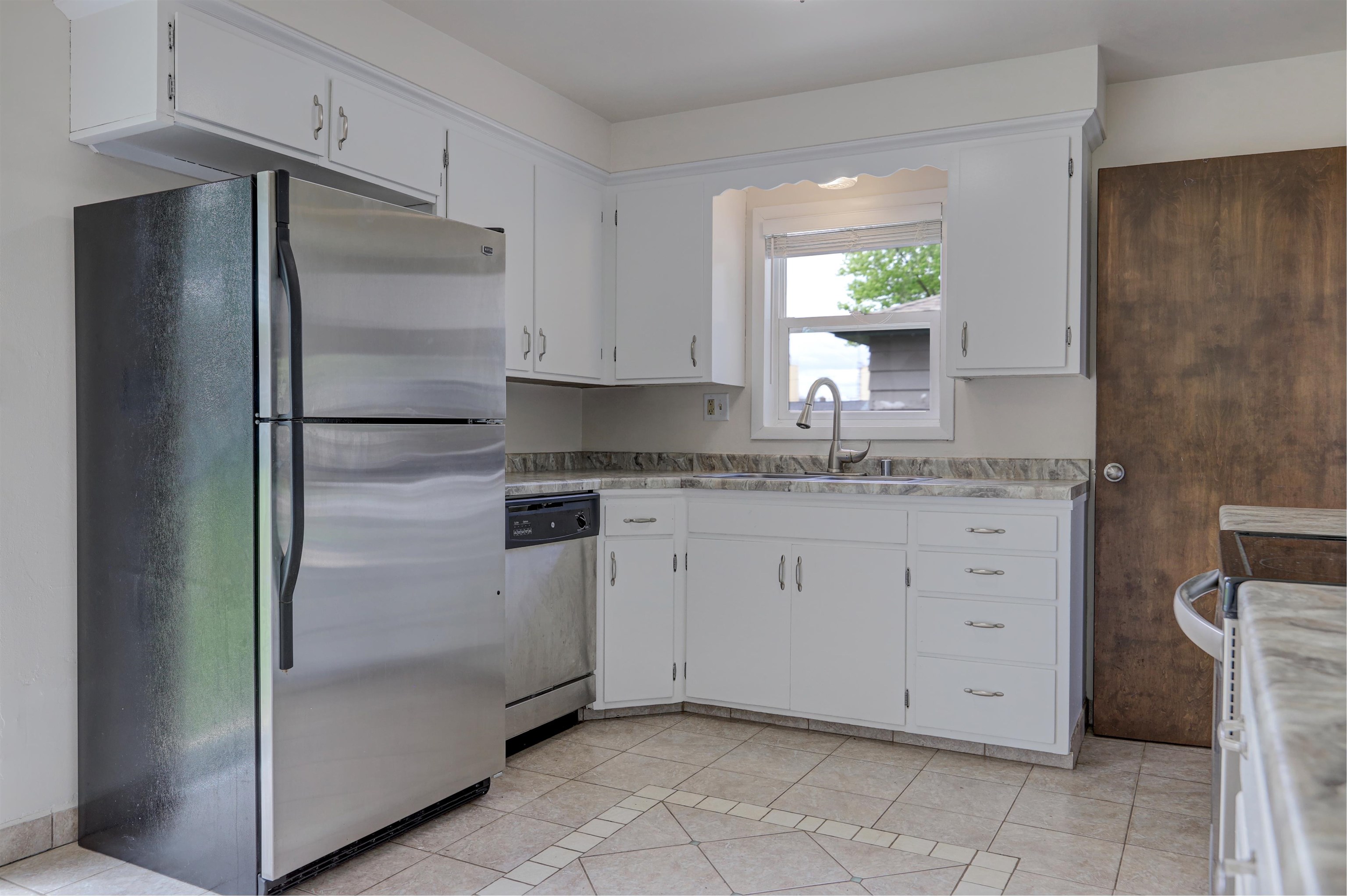 1819 West Commercial Street Appleton, WI 54914 - Photo 13 of 30
