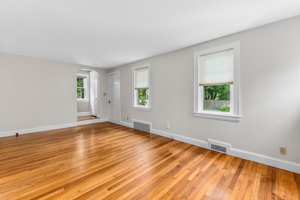 862 Pleasant Street Canton, MA 02021 - Photo 10 of 28
