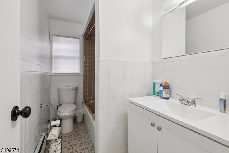 89 Anderson Avenue, Unit 2 Wallington, NJ 07057 - Photo 30 of 36