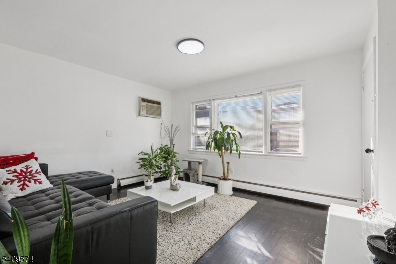 89 Anderson Avenue, Unit 2 Wallington, NJ 07057 - Photo 4 of 36