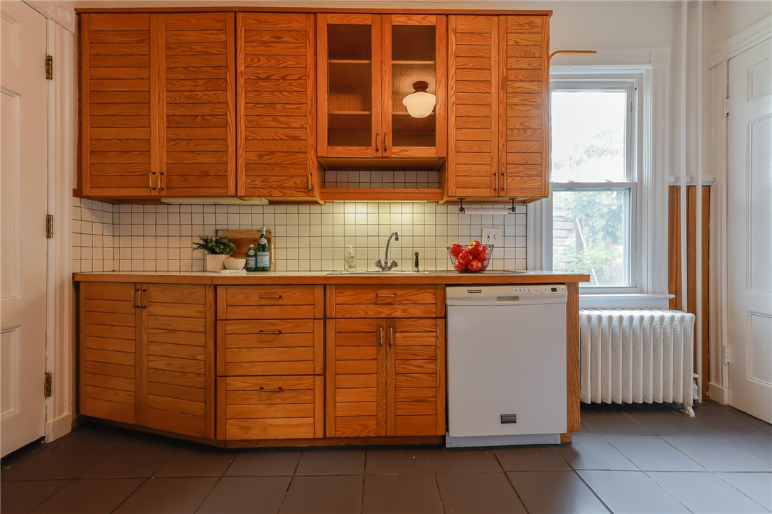 20 Harlem Street Rochester, NY 14607 - Photo 27 of 48