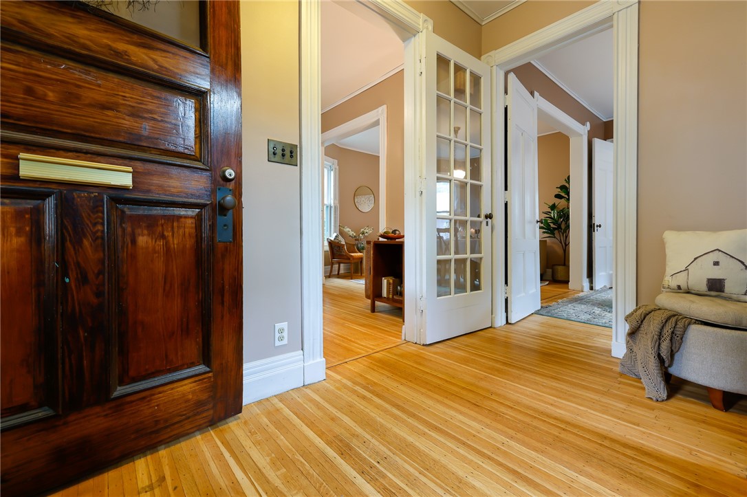 20 Harlem Street Rochester, NY 14607 - Photo 9 of 48