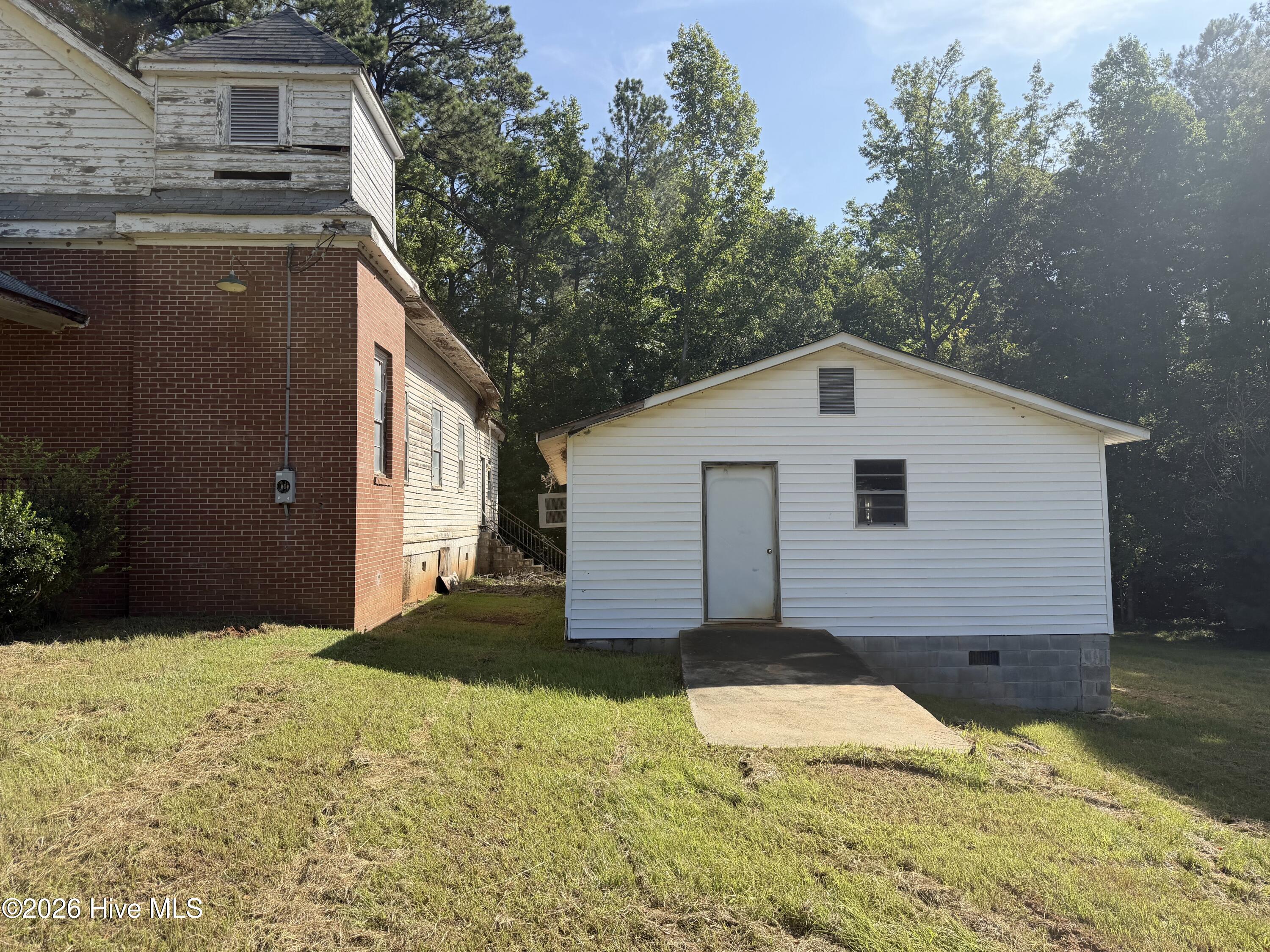 5006 Washington Road Thomson, GA 30824 - Photo 8 of 30 Gallery Image 8