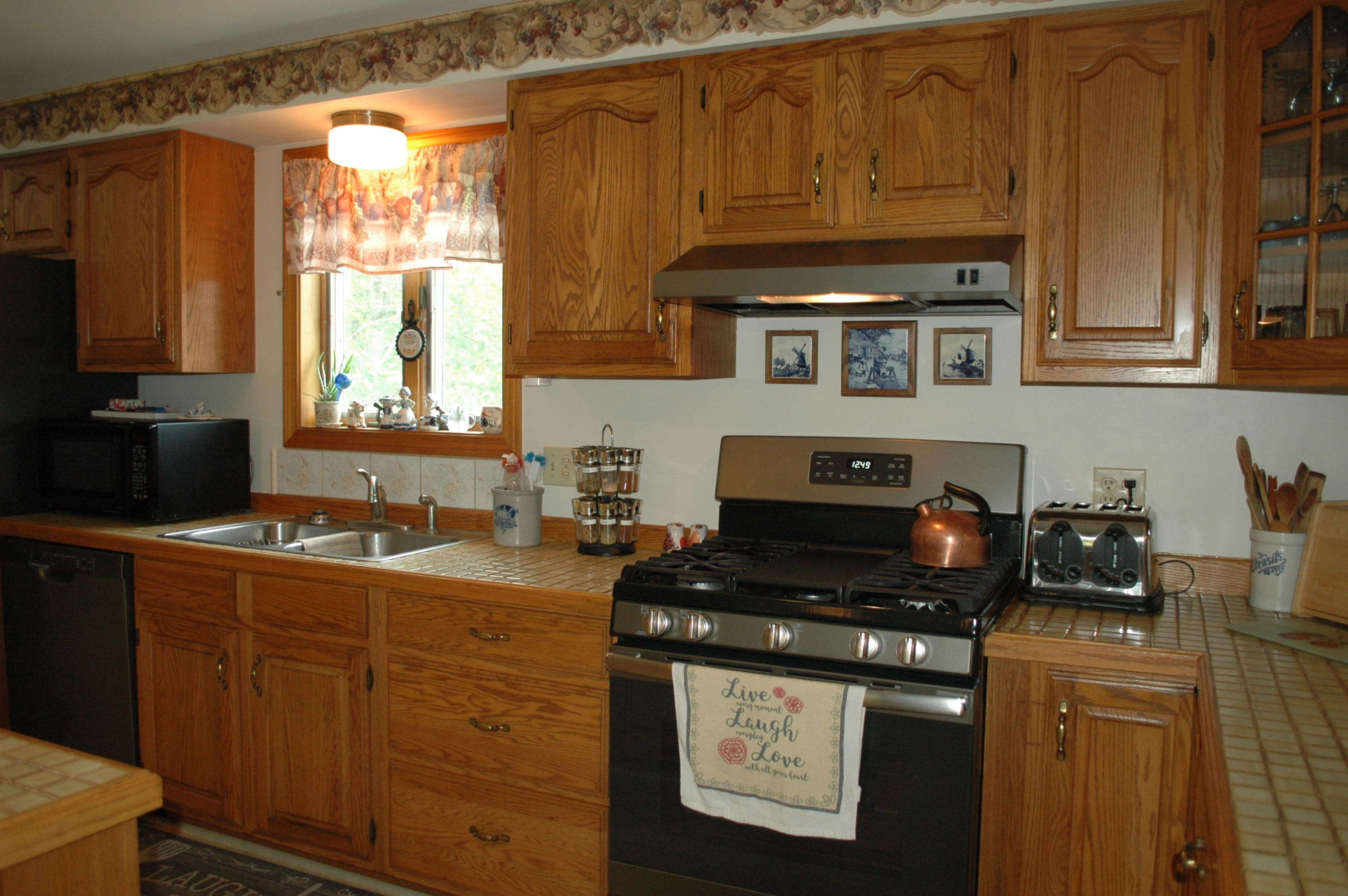 886 Middlesex Road Topsham, ME 04086 - Photo 6 of 65 DSC_2098