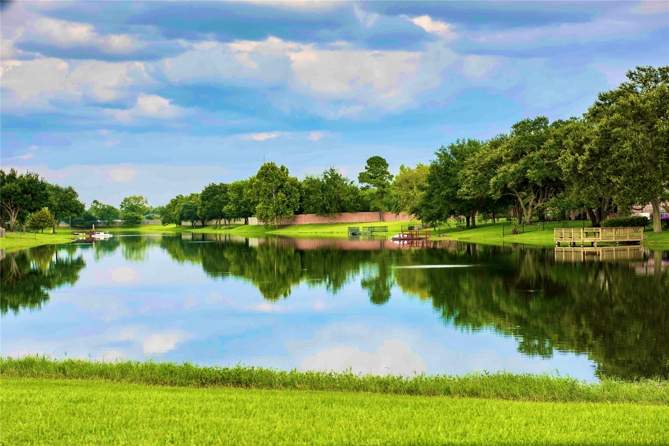 18 Crest Gate Houston, TX 77082 - Photo 21 of 46 a view of a lake with a city view