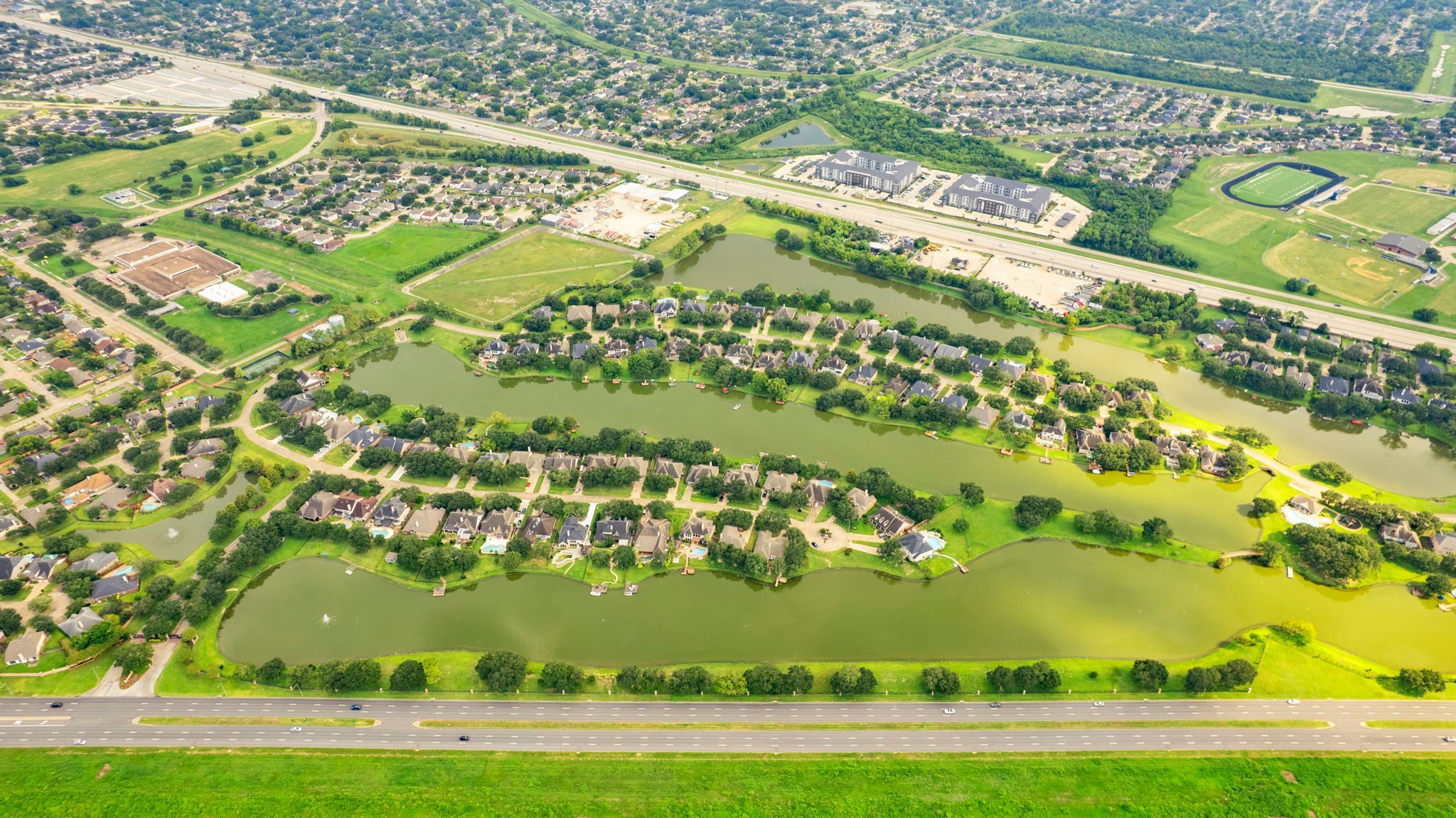 18 Crest Gate Houston, TX 77082 - Photo 39 of 46 a view of a lake