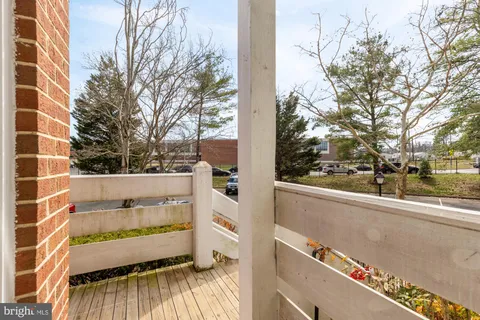 $349,900 | 7602 Lakeside Village Drive, Unit N, Falls Church, VA 22042