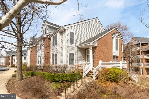 $349,900 | 7602 Lakeside Village Drive, Unit N, Falls Church, VA 22042