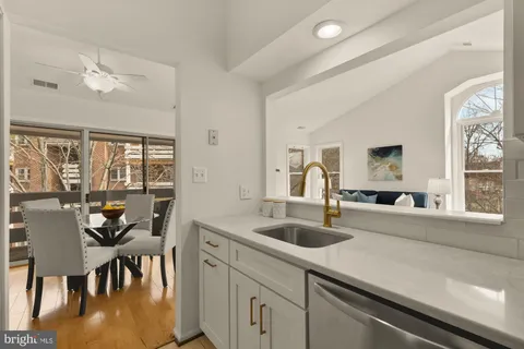 $349,900 | 7602 Lakeside Village Drive, Unit N, Falls Church, VA 22042