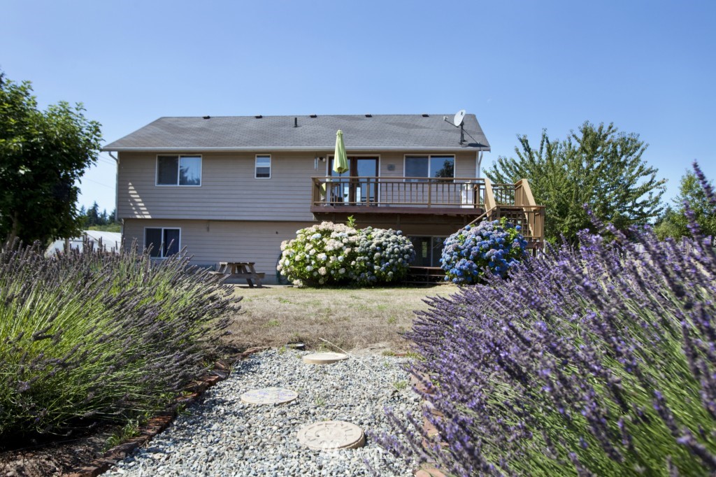 23460 Seatter Road Northeast Kingston, WA 98346 - Photo 3 of 18 Gallery Image 3