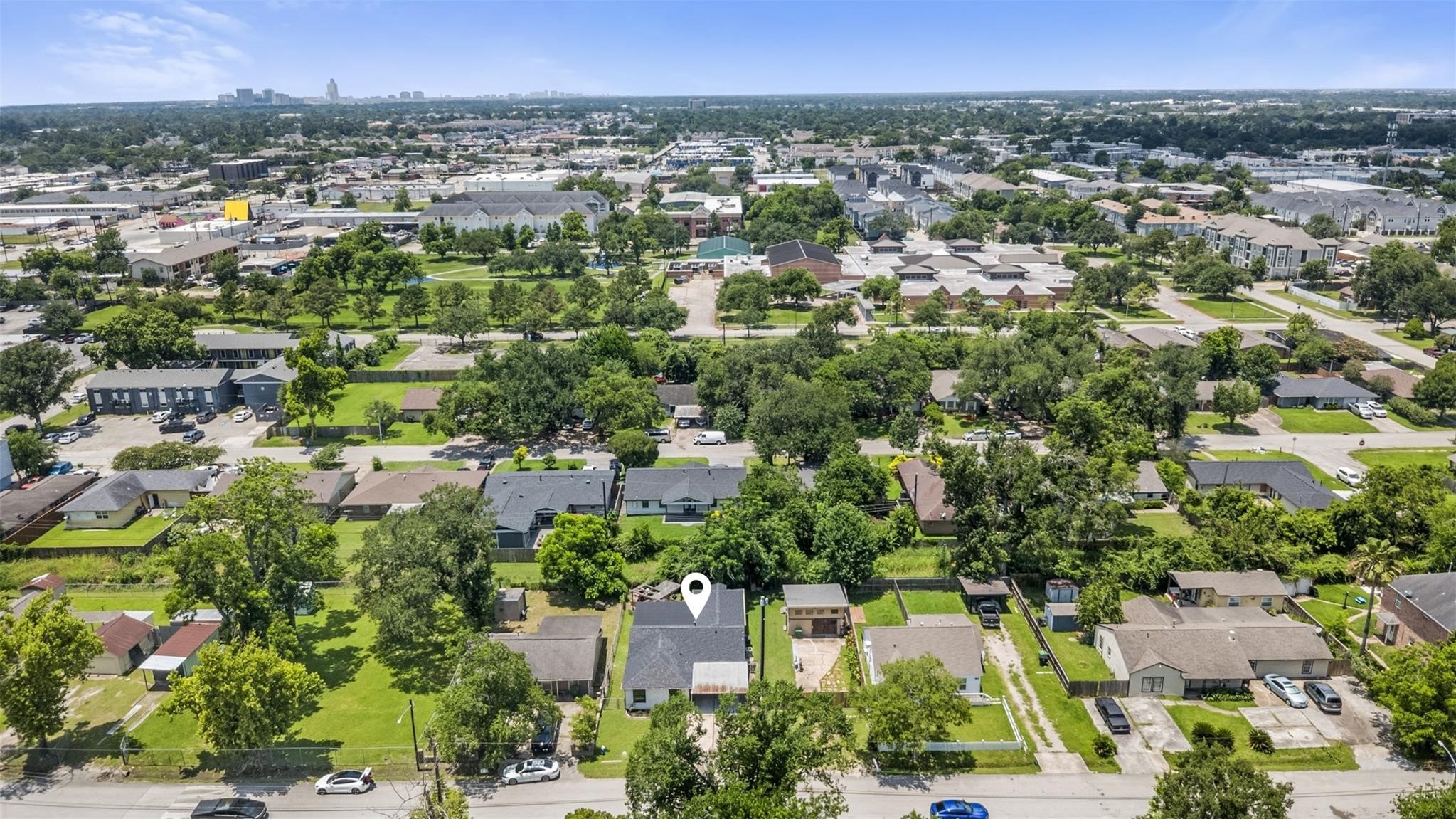 1913 Thonig Road Houston, TX 77055 - Photo 35 of 41 Gallery Image 35