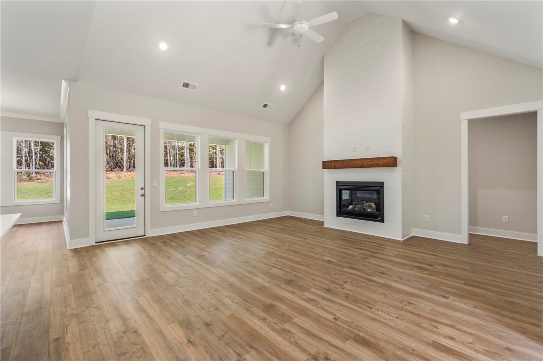112 Commonwealth Drive Ninety Six, SC 29666 - Photo 6 of 21 Great room -Images are of a different home with a similar floor plan with different interior selections