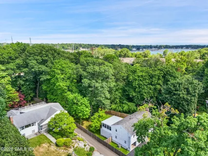 $1,850,000 | 33 Sachem Road, Greenwich, CT 06830