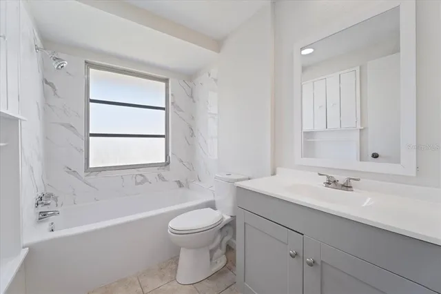 $225,000 | 425 Skylark Lane Northwest, Port Charlotte, FL 33952